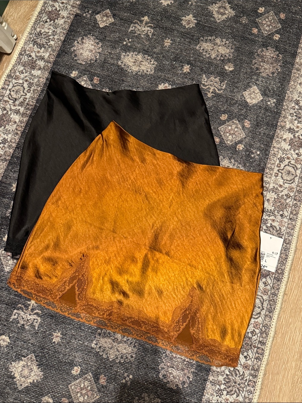 Set of 2 Forever 21 Satin Mini Skirts - Black and Rust